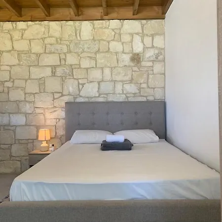 Cosmema Stone House With Amazing Mountain View Apartment *