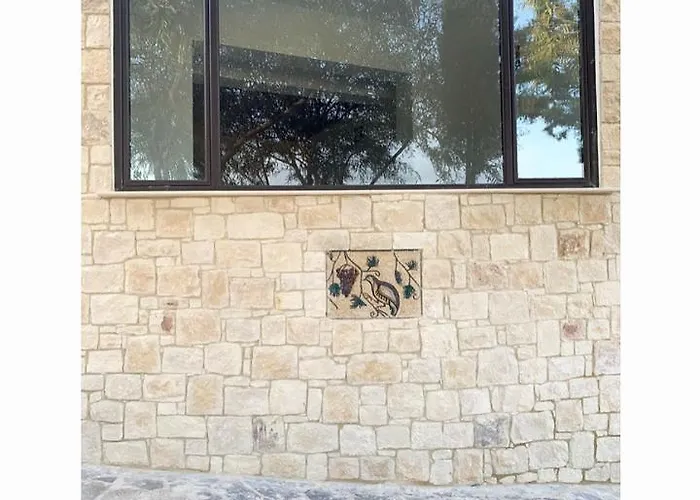 Cosmema Stone House With Amazing Mountain View