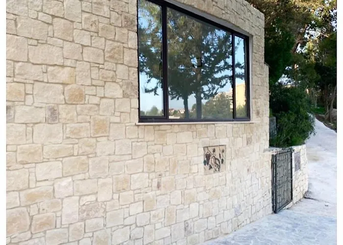 Cosmema Stone House With Amazing Mountain View Apartment *